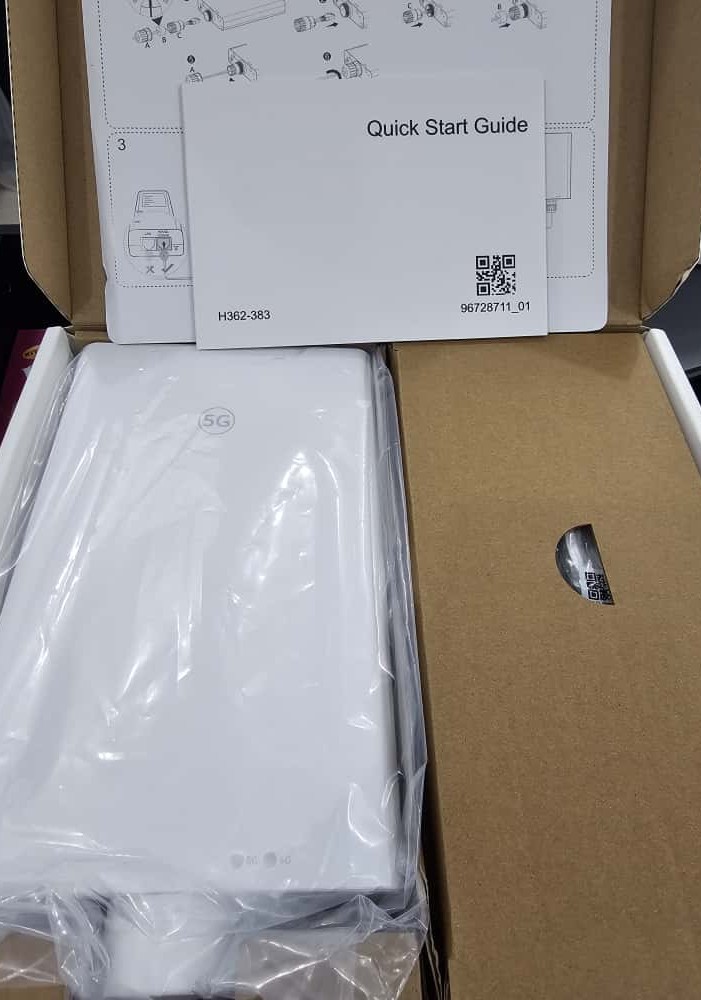 Zowee (Huawei) H362-383 CPE Max 6 5.5G Outdoor Router (Unlocked) - Image 1
